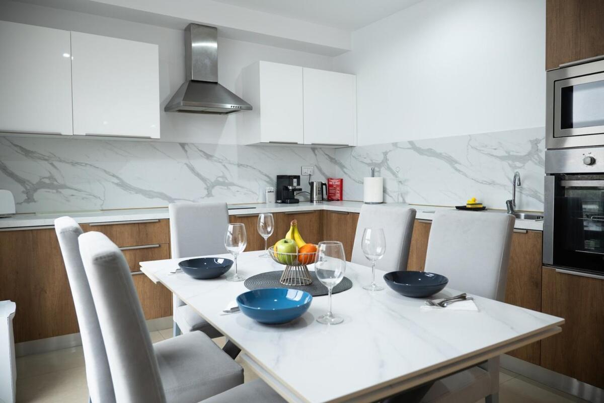 Golden Harbour - 2 Bedrooms, 2 Bathrooms Gzira Extérieur photo